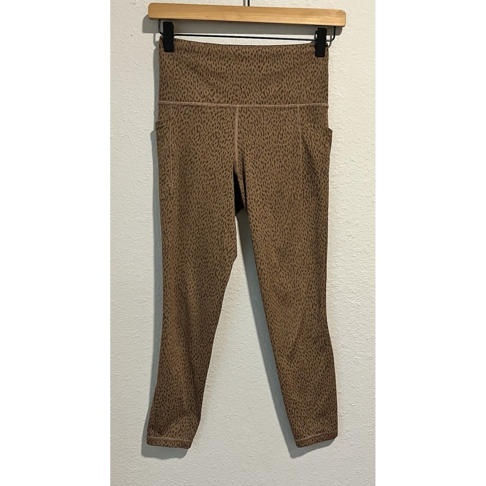 Athleta Womens Salutation Stash Pocket II Printed 7/8 Leggings XS Animal Print
